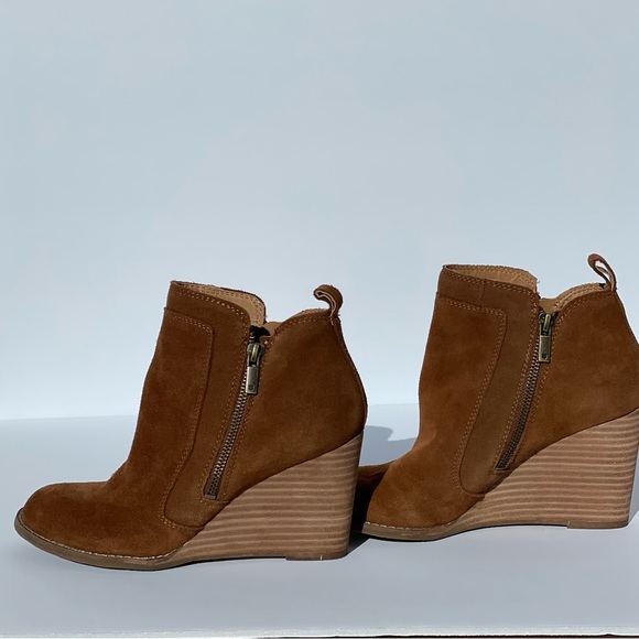 Lucky Brand Cognac Brown Suede Wedge Booties Ankle Boot - Picture 6 of 8